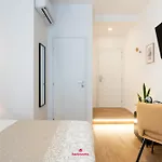Гостевой дом Barirooms - District 198