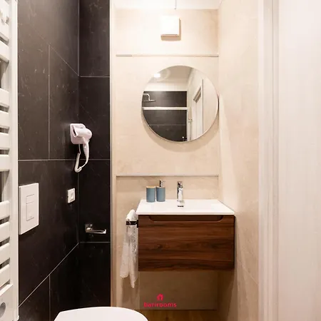 Barirooms - District 198 招待所 *