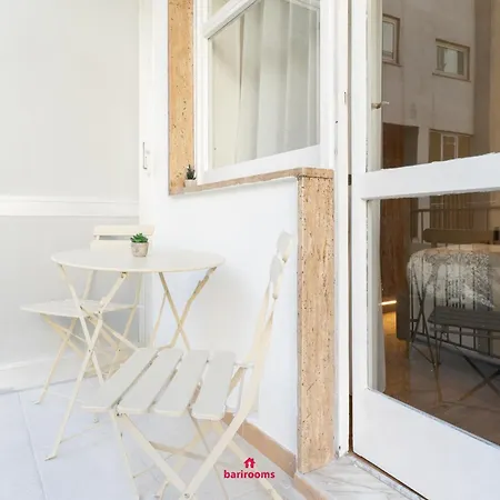 Barirooms - District 198 招待所 巴里