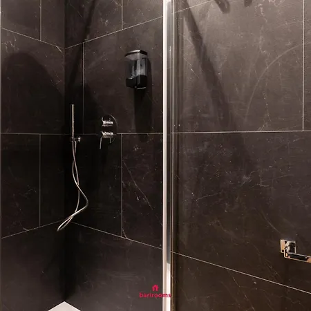 Barirooms - District 198 Pensión *